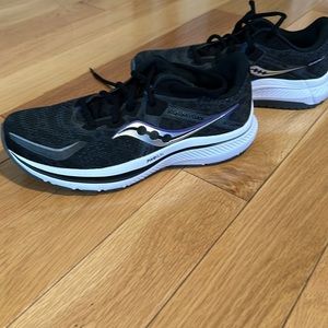 Woman’s Saucony Running Sneakers